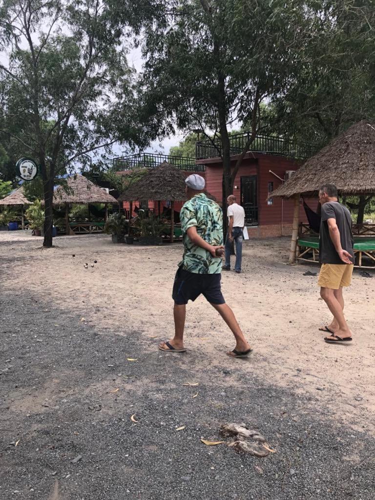 La Plage De Kampot By Lee & Hap Guest House Exterior foto