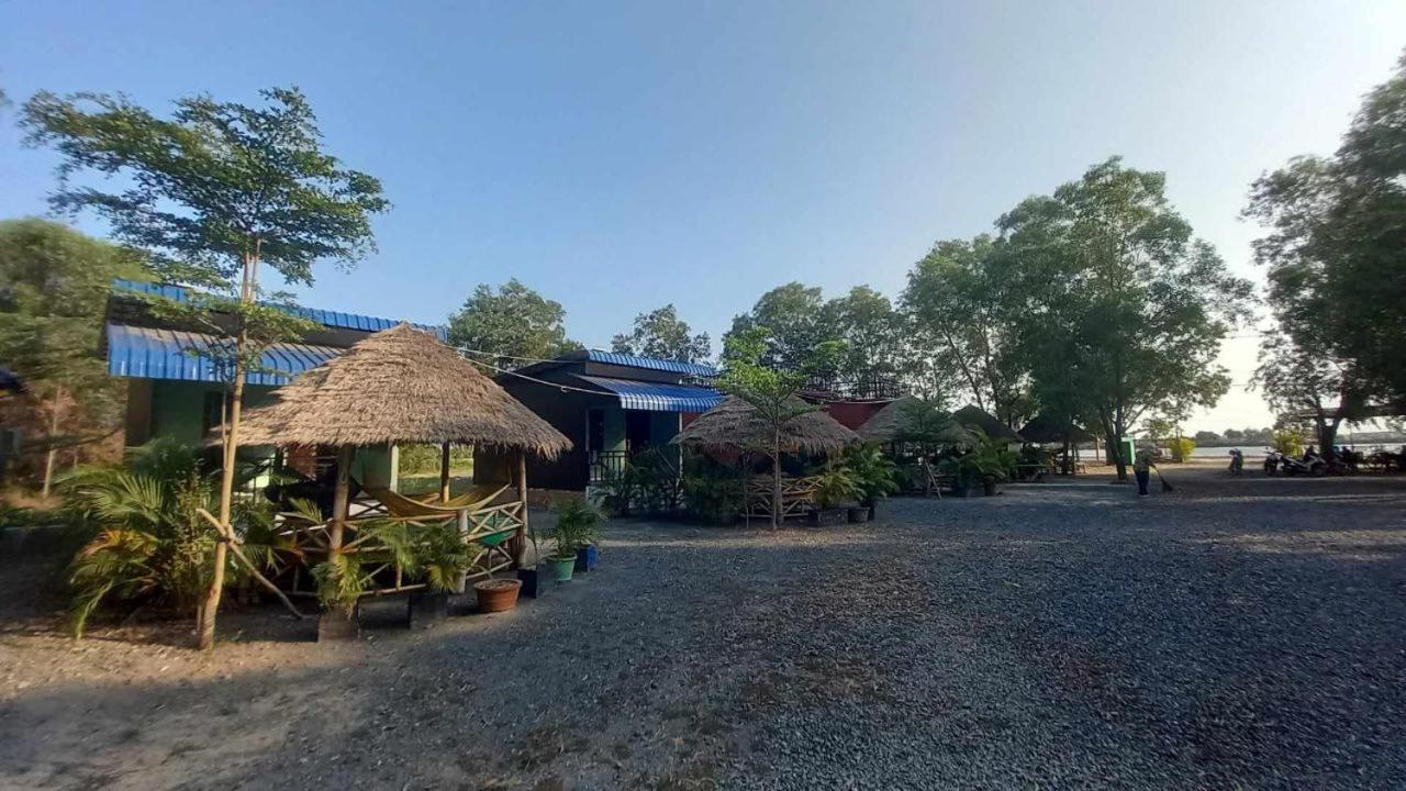 La Plage De Kampot By Lee & Hap Guest House Exterior foto